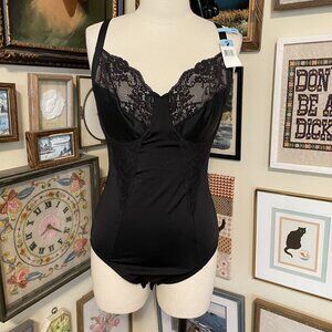 NWT Supportive & Comfortable Maidenform Black Lace Trim Shapewear Bodysuit 42C